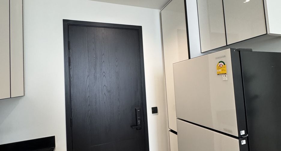 For rent 1 bed condo in Khlong San, Bangkok