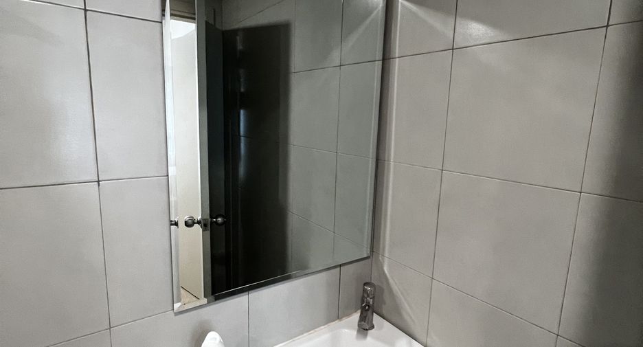 For sale and for rent 1 bed condo in Bang Na, Bangkok