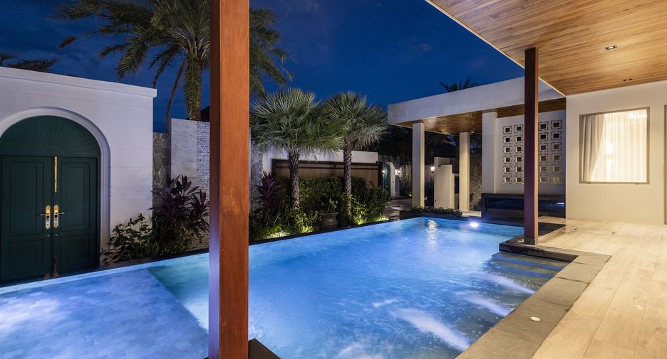 For sale 3 bedrooms villa in Thalang, Phuket