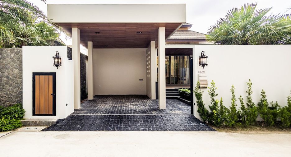 For sale 3 bedrooms villa in Thalang, Phuket