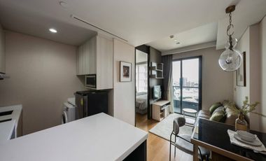 For sale 1 bed condo in Khlong Toei, Bangkok