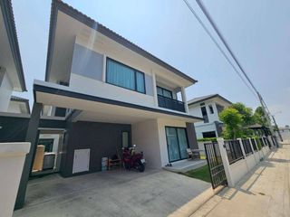 For sale そして for rent 3 ベッドルーム house in Bang Bo, Samut Prakan