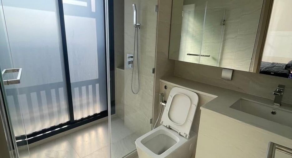 For rent 2 bedrooms condo in Ratchathewi, Bangkok