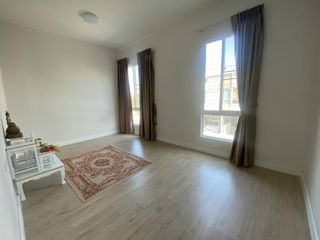 For sale 4 bedrooms townhouse in Don Mueang, Bangkok
