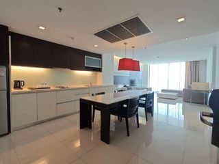 For rent 2 bedrooms condo in Sathon, Bangkok