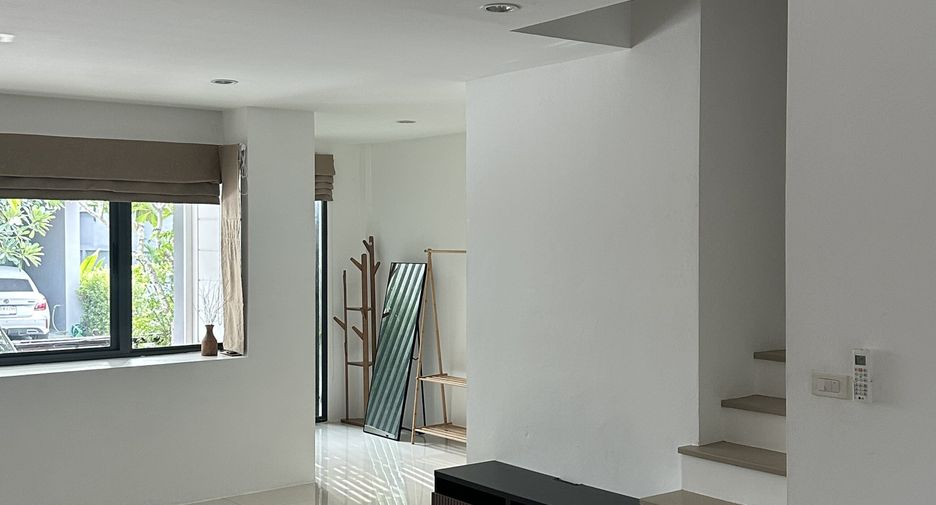For sale 3 bedrooms townhouse in Thalang, Phuket