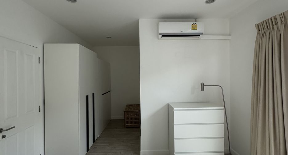 For sale 3 bedrooms townhouse in Thalang, Phuket