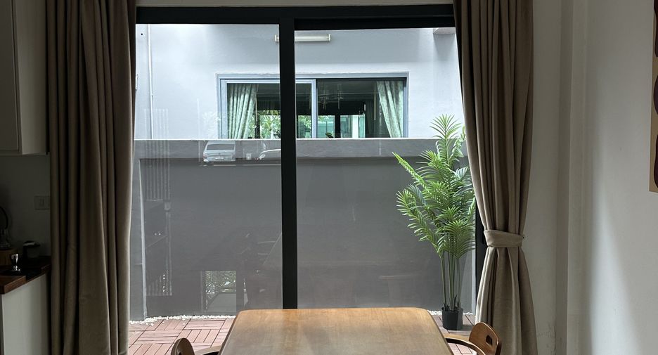 For sale 3 bedrooms townhouse in Thalang, Phuket