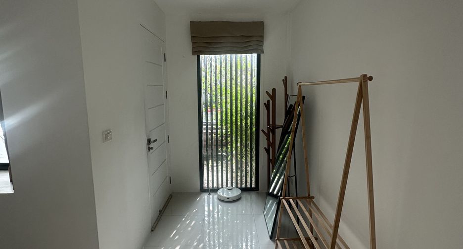 For sale 3 bedrooms townhouse in Thalang, Phuket