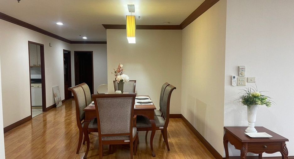 For rent 3 ベッドルーム apartment in Watthana, Bangkok