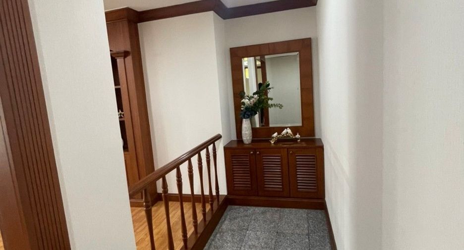 For rent 3 ベッドルーム apartment in Watthana, Bangkok