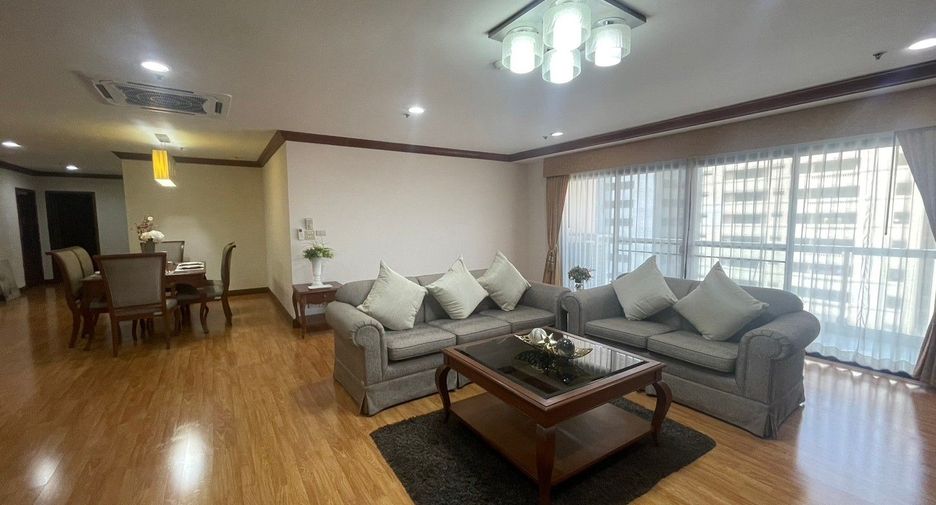 For rent 3 ベッドルーム apartment in Watthana, Bangkok