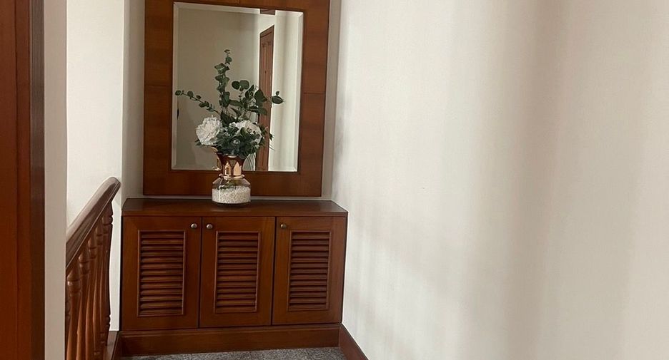 For rent 3 ベッドルーム apartment in Watthana, Bangkok