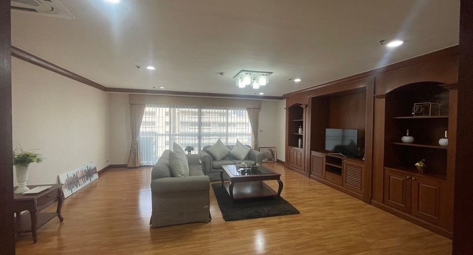For rent 3 ベッドルーム apartment in Watthana, Bangkok