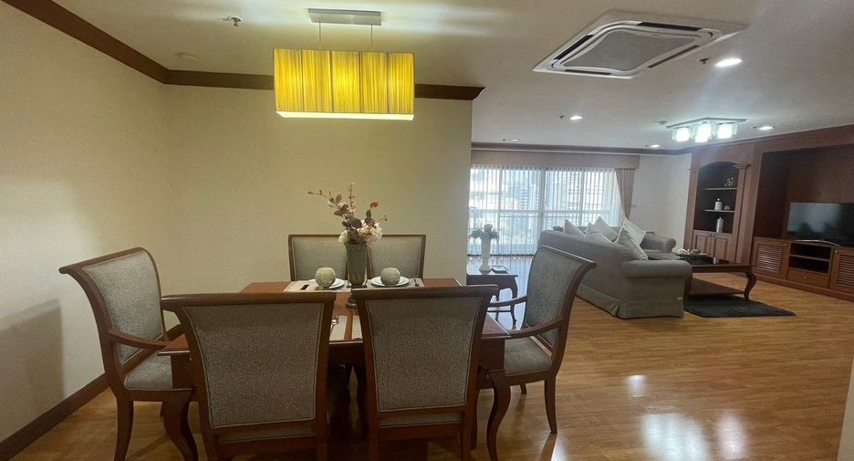 For rent 3 ベッドルーム apartment in Watthana, Bangkok
