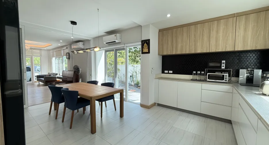 For sale 4 ベッドルーム house in Mueang Phuket, Phuket