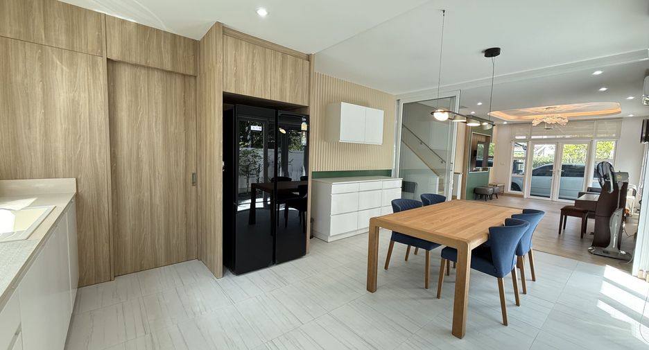 For sale 4 ベッドルーム house in Mueang Phuket, Phuket