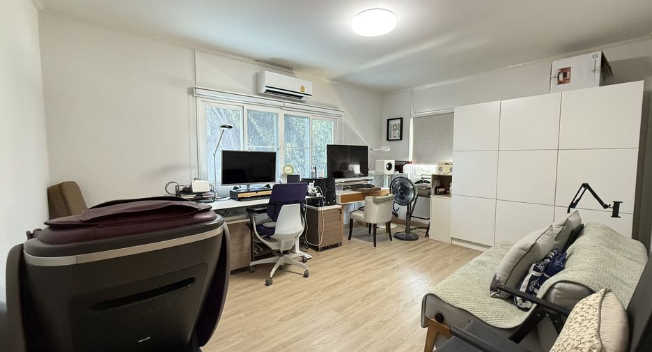 For sale 4 ベッドルーム house in Mueang Phuket, Phuket