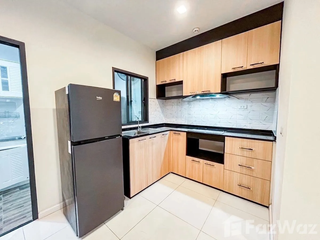 Reihenhaus zur Miete mit 3 Zimmer in Prawet, Bangkok