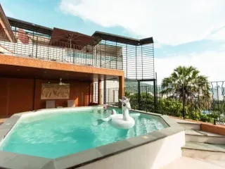 Villa zum Kauf mit 4 Zimmer in Kathu, Phuket