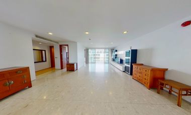 For rent 3 bedrooms condo in Khlong Toei, Bangkok
