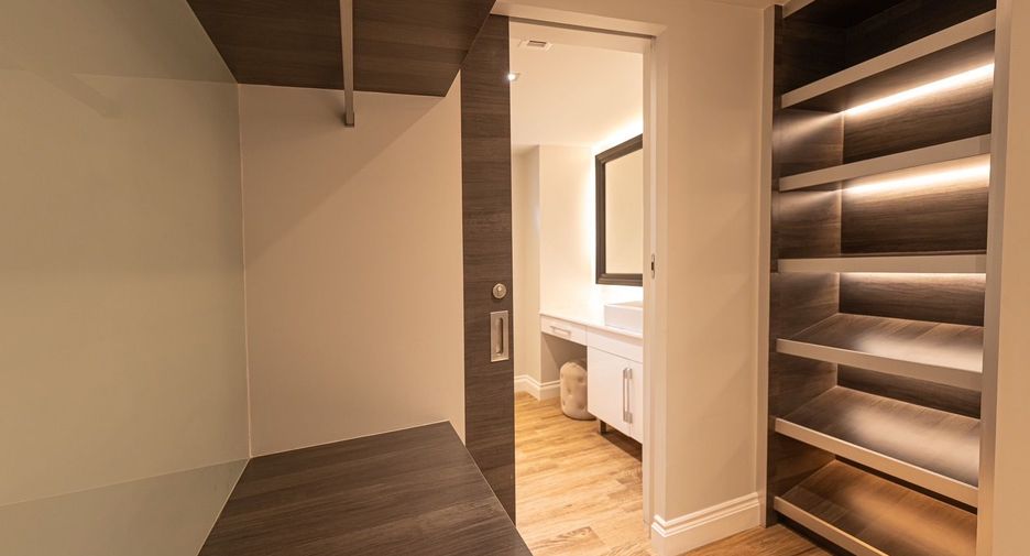 Wohnung zur Miete mit 3 Zimmer in Watthana, Bangkok