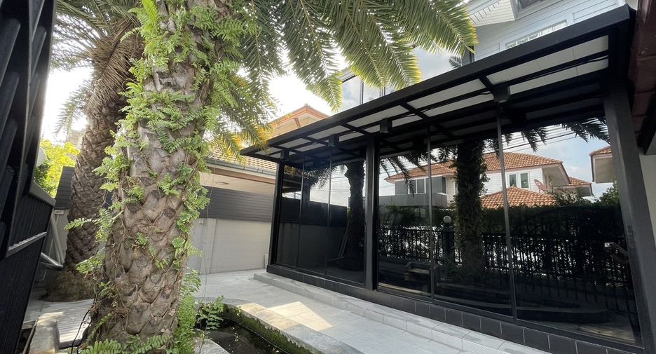 À vendre 3 chambres maison à Lat Phrao, Bangkok