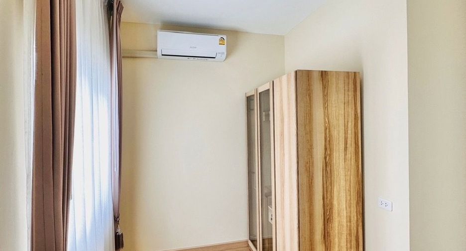 For rent 3 bedrooms townhouse in Mueang Samut Prakan, Samut Prakan