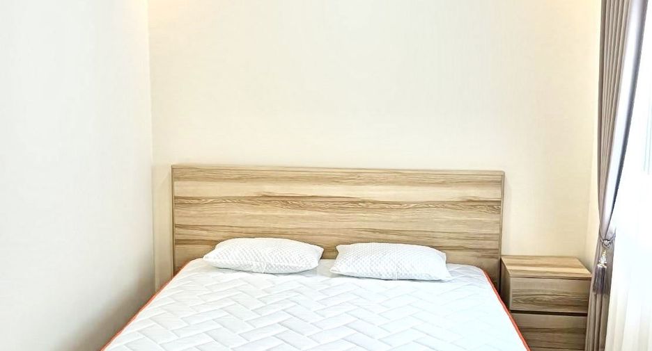 For rent 3 bedrooms townhouse in Mueang Samut Prakan, Samut Prakan