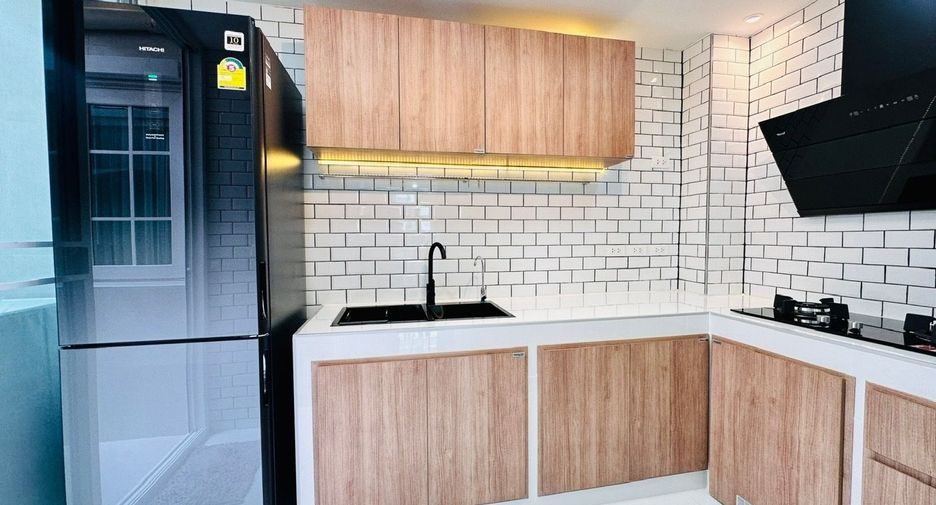 For rent 3 bedrooms townhouse in Mueang Samut Prakan, Samut Prakan