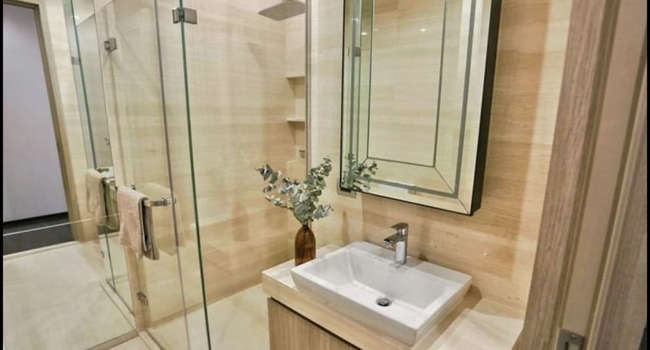 Condo en alquiler de 2 habitaciones en Khlong Toei, Bangkok