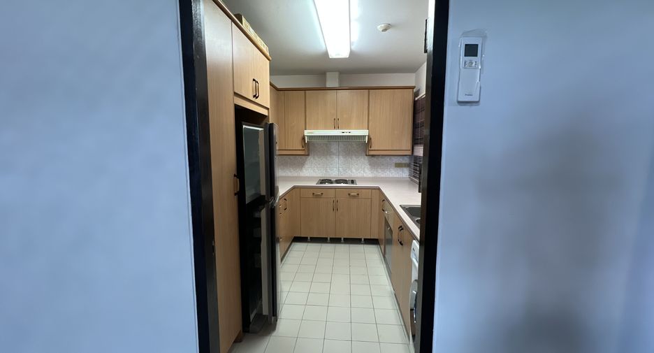 For rent 2 bedrooms condo in Bang Na, Bangkok