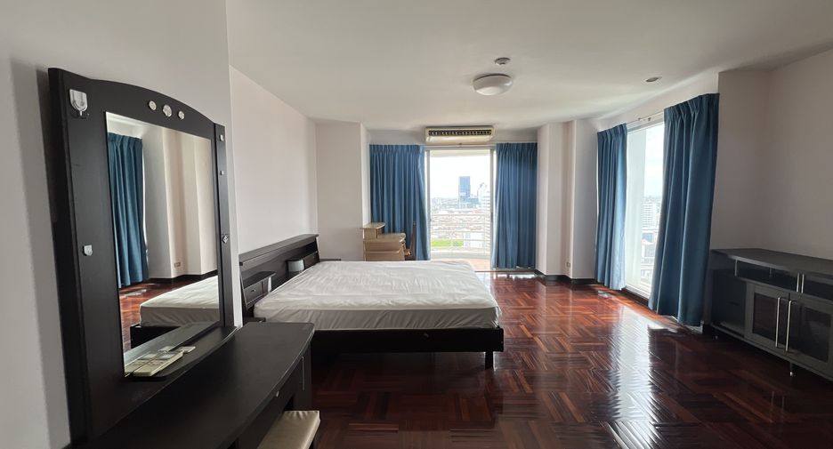For rent 2 bedrooms condo in Bang Na, Bangkok