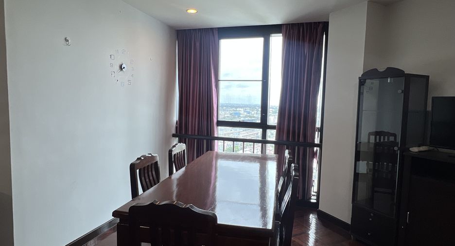 For rent 2 bedrooms condo in Bang Na, Bangkok