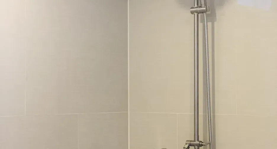 Condo en venta de 2 habitaciones en Khan Na Yao, Bangkok