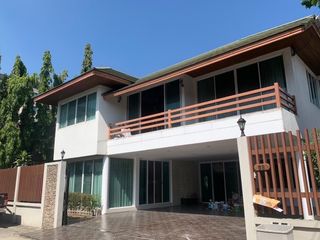 Casa en venta de 6 habitaciones en Suan Luang, Bangkok