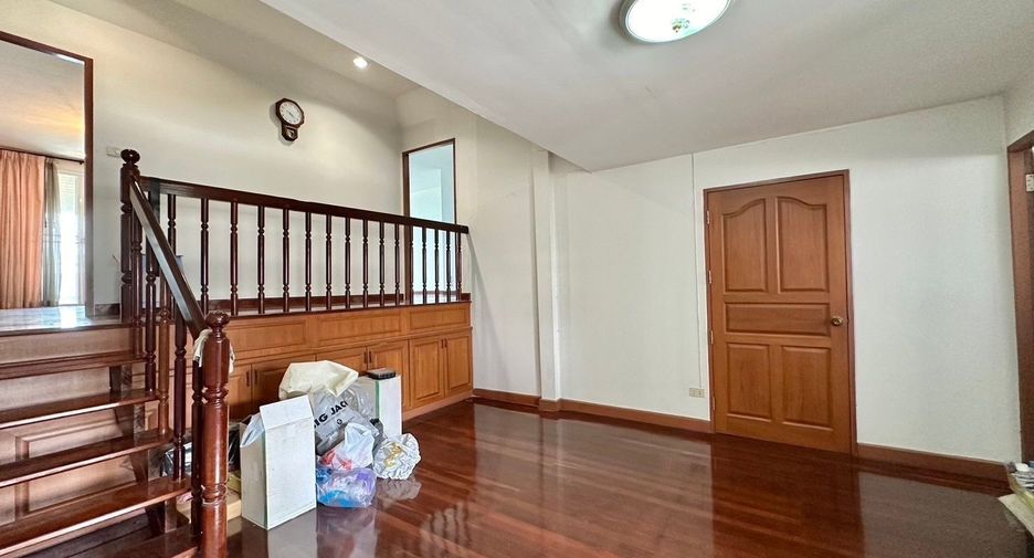 Casa en venta de 6 habitaciones en Suan Luang, Bangkok