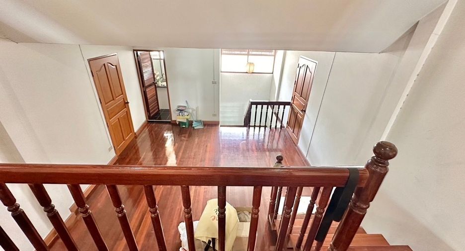 Casa en venta de 6 habitaciones en Suan Luang, Bangkok