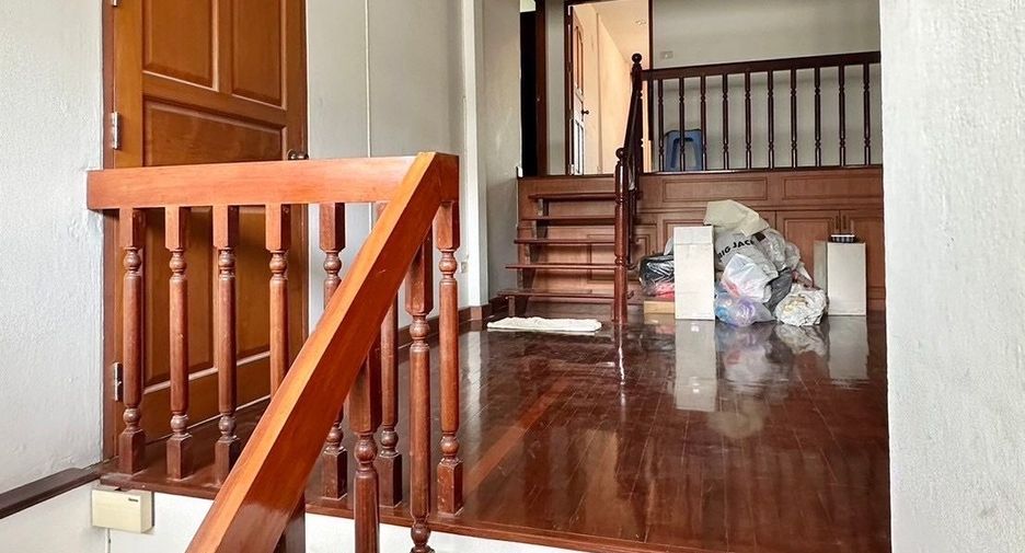Casa en venta de 6 habitaciones en Suan Luang, Bangkok
