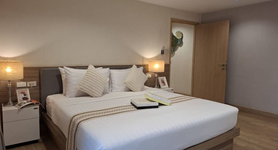 For rent 1 bed apartment in Pathum Wan, Bangkok