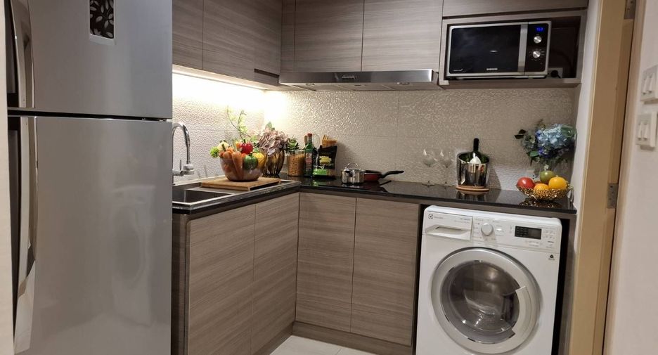 For rent 1 bed apartment in Pathum Wan, Bangkok