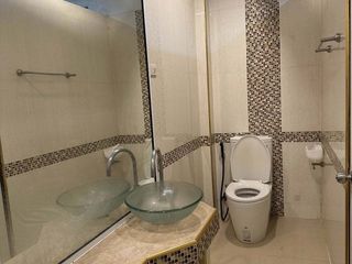 For rent 6 bedrooms retail Space in Chatuchak, Bangkok