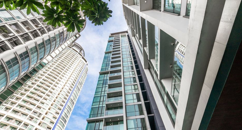For rent 1 bed condo in Khlong Toei, Bangkok