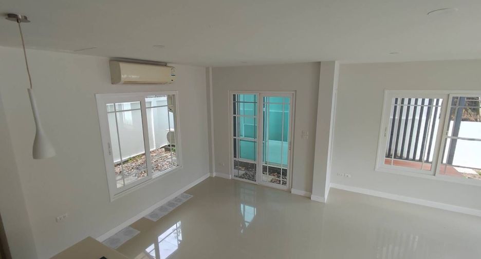 Haus zum Kauf mit 3 Zimmer in Mueang Phuket, Phuket