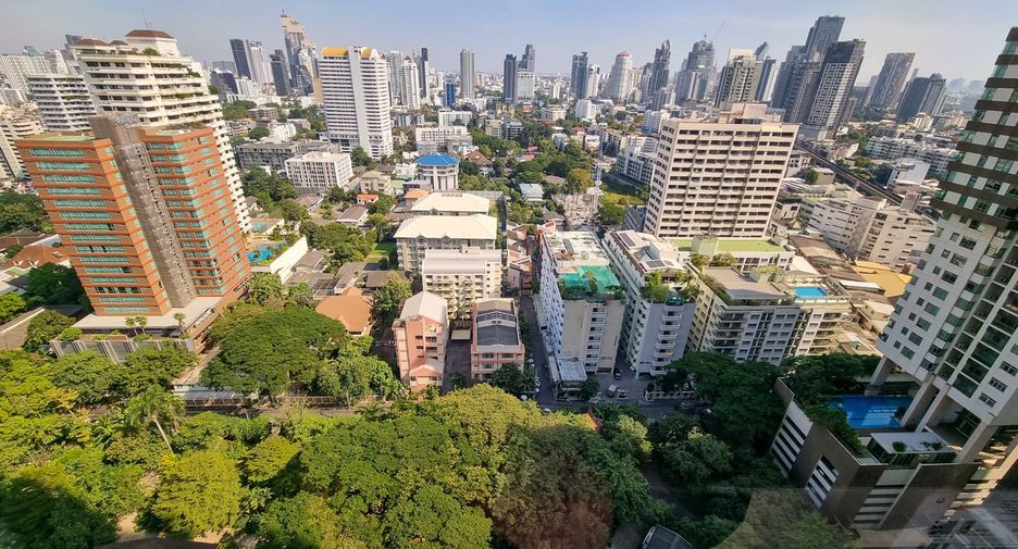 For rent and for sale 2 bedrooms condo in Khlong Toei, Bangkok