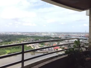 Wohnung zum Kauf mit 3 Zimmer in Yan Nawa, Bangkok