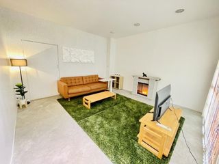 For rent 3 bedrooms townhouse in Bang Na, Bangkok