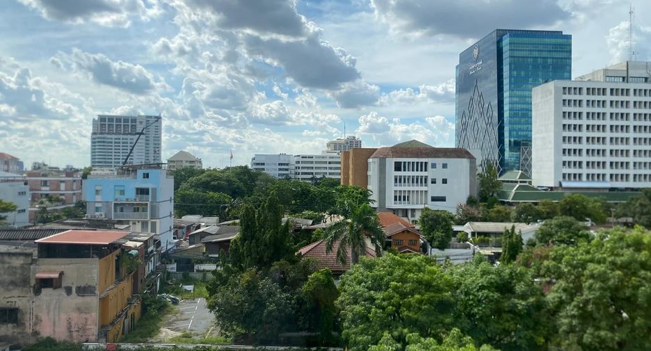 For sale 1 bed condo in Phaya Thai, Bangkok