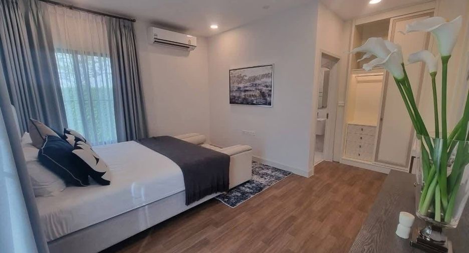 À louer 4 chambres maison à Saphan Sung, Bangkok