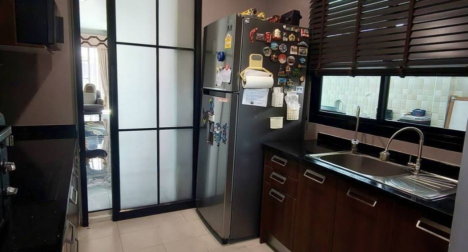 À vendre 3 chambres maison à Saphan Sung, Bangkok